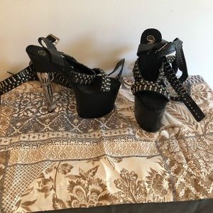 Pleaser Bondgirl ankle wrap
